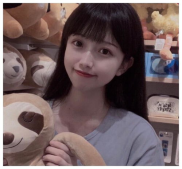 女生可爱头像萌00后,可爱萌态，青春洋溢”