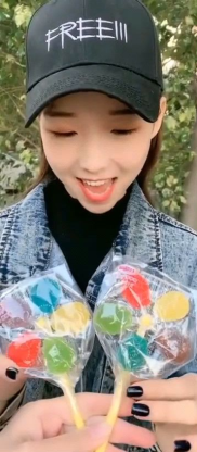 我看小姐姐吃糖,小姐姐的糖食之旅